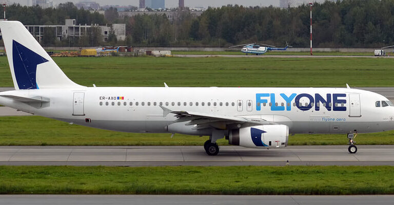 Самолет авиакомпании FlyOne со 173 пассажирами на борту был возвращен вскоре после взлета