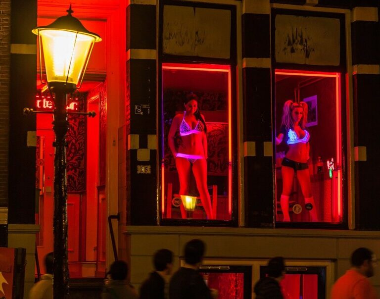 В Нидерландах закрыли секс-клубы